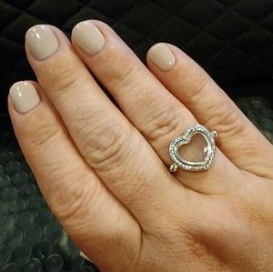 PANDORA SPARKLING HEART RING